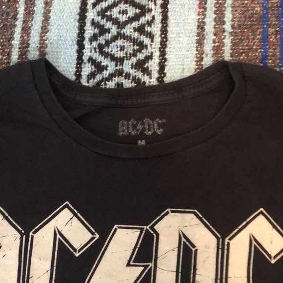 AC/DC Back In Black Tee Shirt - Picture 3 of 13